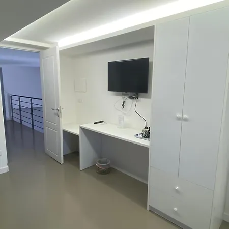 Cutelli Alojamento de Acomodação e Pequeno-almoço Catânia