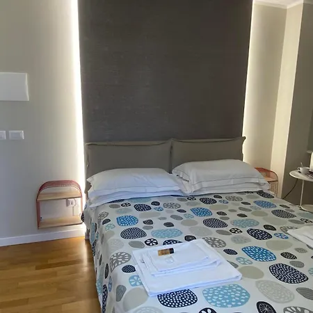 לינה וארוחת בוקר Cutelli 4*