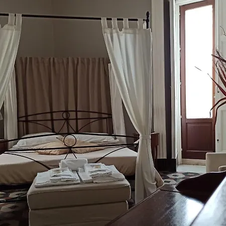 فندق مبيت وإفطار Cutelli 4*